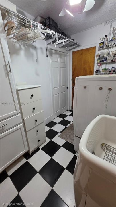 En Renta: $4,800 (3 camas, 2 baños, 1804 Pies cuadrados)