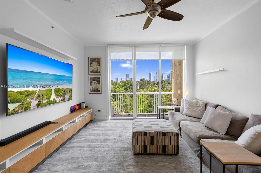 For Rent: $2,250 (1 beds, 1 baths, 788 Square Feet)