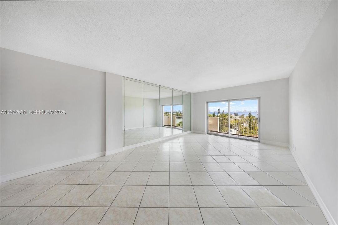 For Rent: $3,000 (2 beds, 2 baths, 1178 Square Feet)