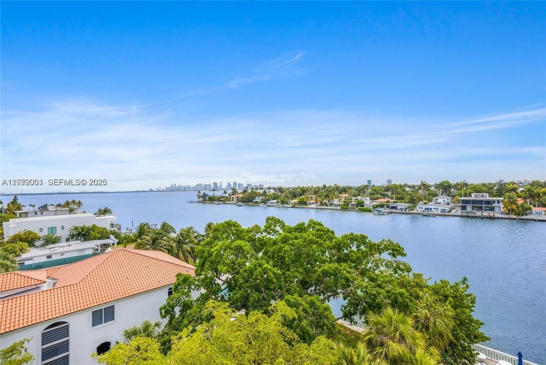 For Rent: $3,000 (2 beds, 2 baths, 1178 Square Feet)