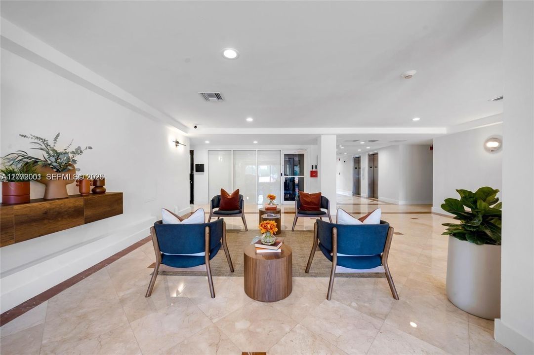 For Rent: $3,000 (2 beds, 2 baths, 1178 Square Feet)