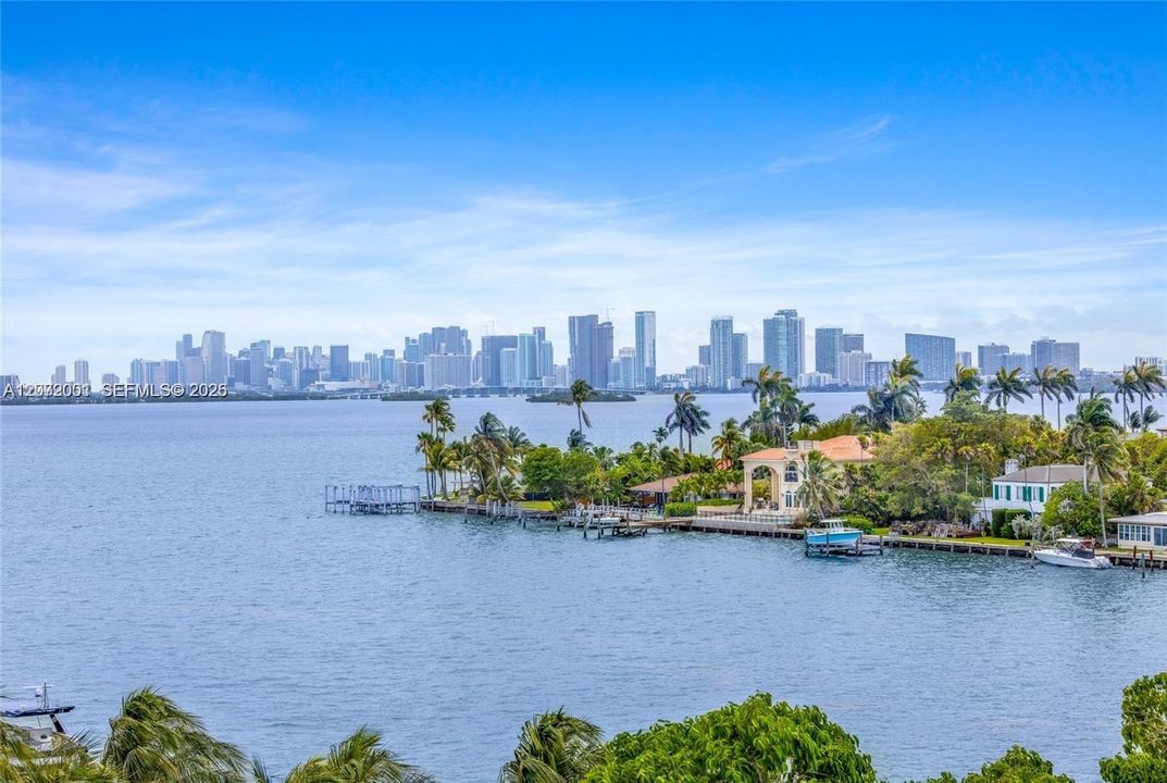 For Rent: $3,000 (2 beds, 2 baths, 1178 Square Feet)