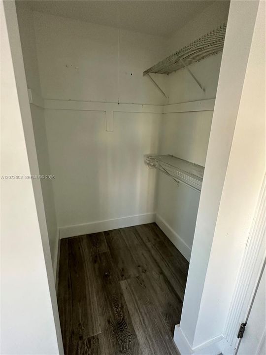 For Rent: $2,600 (2 beds, 2 baths, 1042 Square Feet)