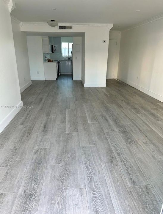 For Rent: $2,600 (2 beds, 2 baths, 1042 Square Feet)