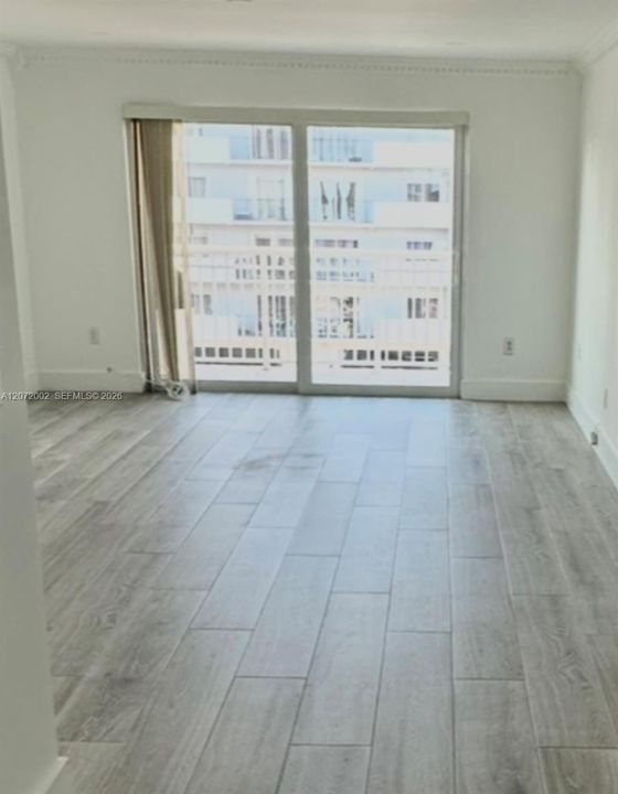 For Rent: $2,600 (2 beds, 2 baths, 1042 Square Feet)