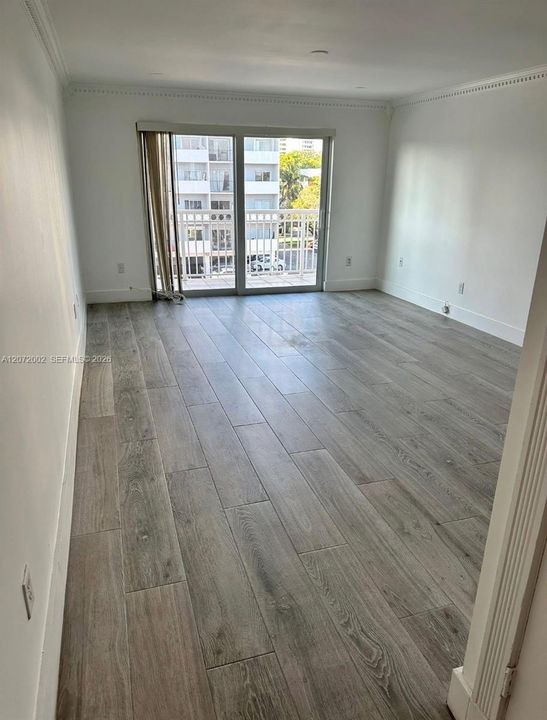 For Rent: $2,600 (2 beds, 2 baths, 1042 Square Feet)
