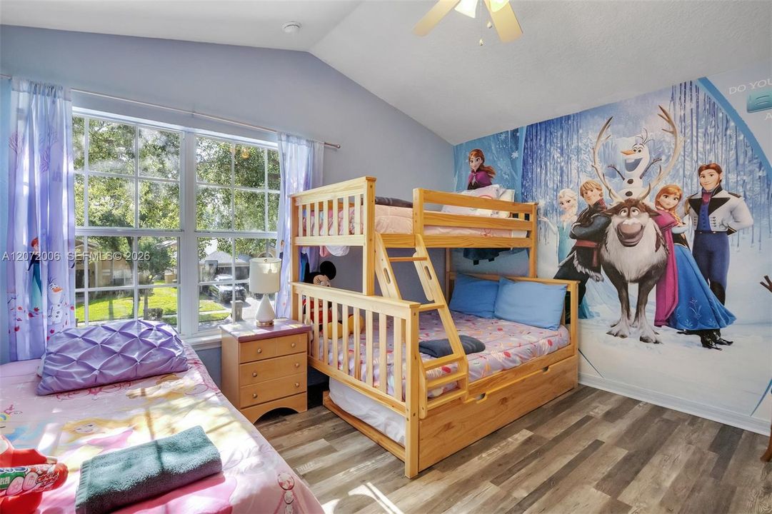 En Renta: $3,700 (5 camas, 3 baños, 0 Pies cuadrados)