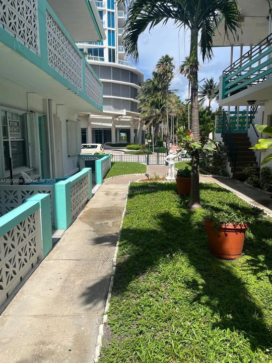 For Rent: $1,550 (0 beds, 1 baths, 370 Square Feet)