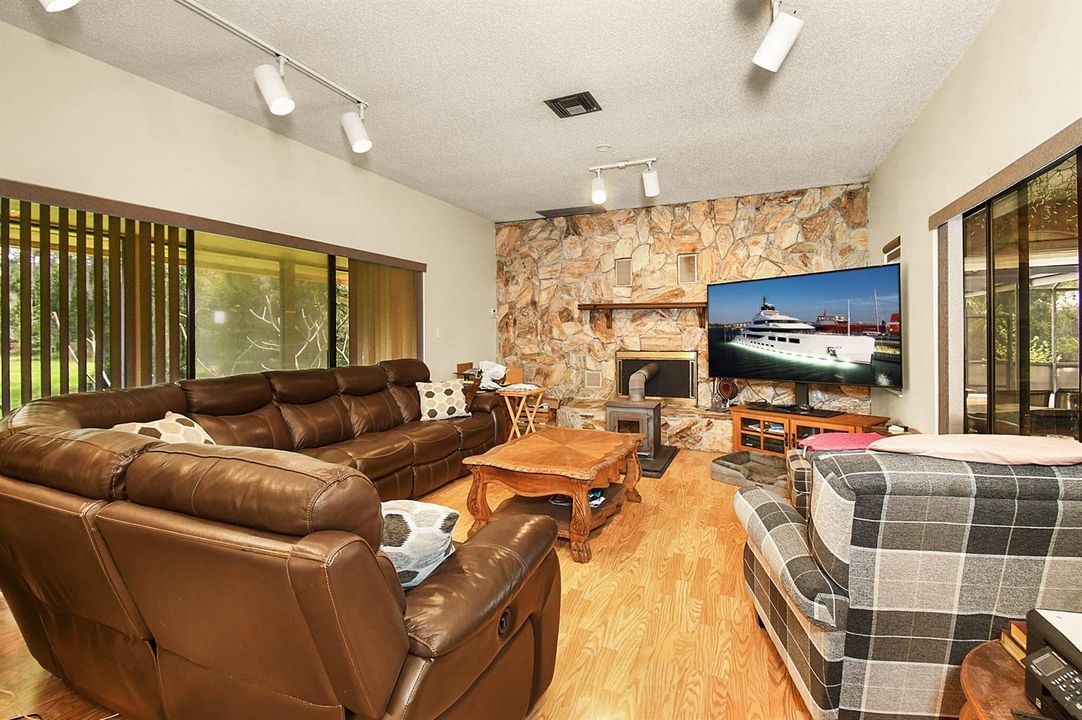 31-web-or-mls-500_9140