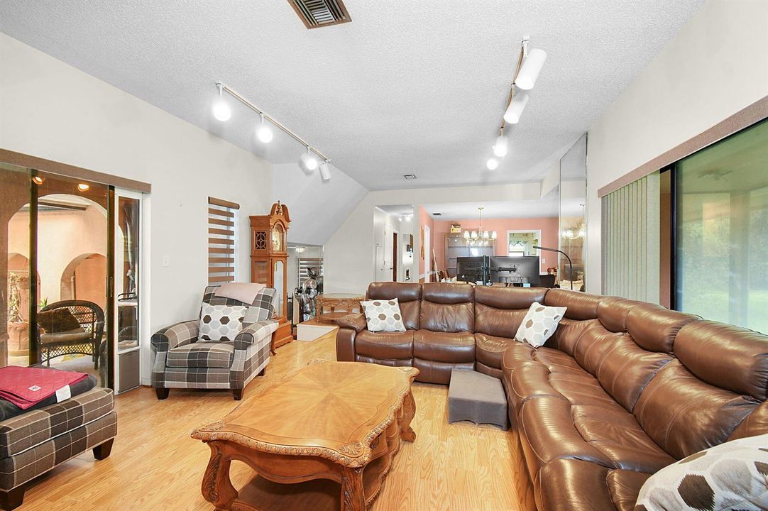 32-web-or-mls-500_9145