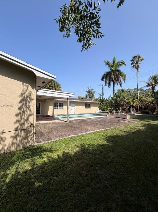 For Sale: $1,399,000 (3 beds, 2 baths, 3204 Square Feet)