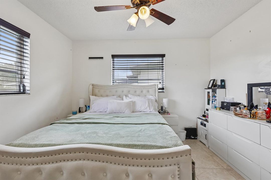 24-print-SW 20th Ct-S2506-024