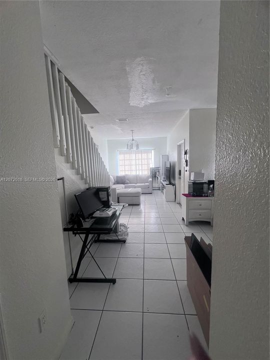 For Sale: $430,000 (3 beds, 2 baths, 1421 Square Feet)