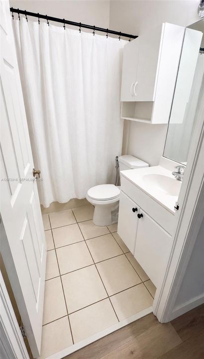 For Sale: $430,000 (3 beds, 2 baths, 1421 Square Feet)