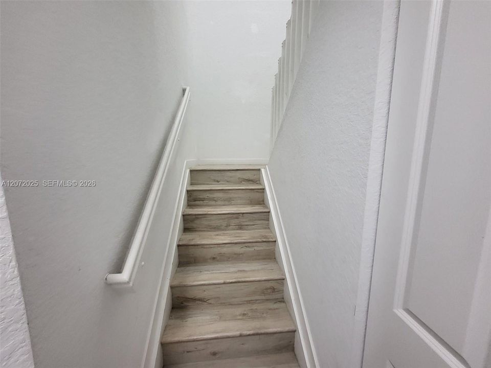 For Rent: $2,800 (3 beds, 2 baths, 1486 Square Feet)