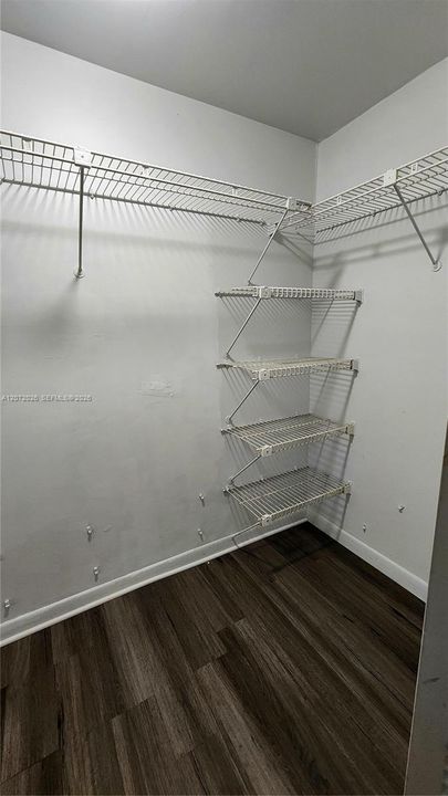 В аренду: $2,150 (2 спален, 2 ванн, 1040 Квадратных фут)