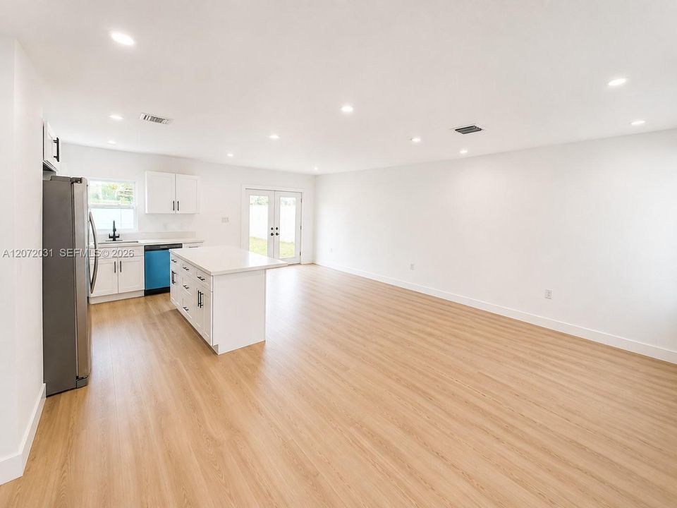 For Sale: $619,000 (3 beds, 2 baths, 1125 Square Feet)