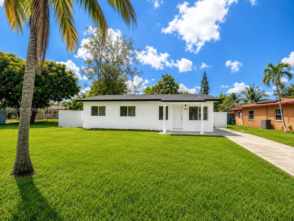 For Sale: $619,000 (3 beds, 2 baths, 1125 Square Feet)