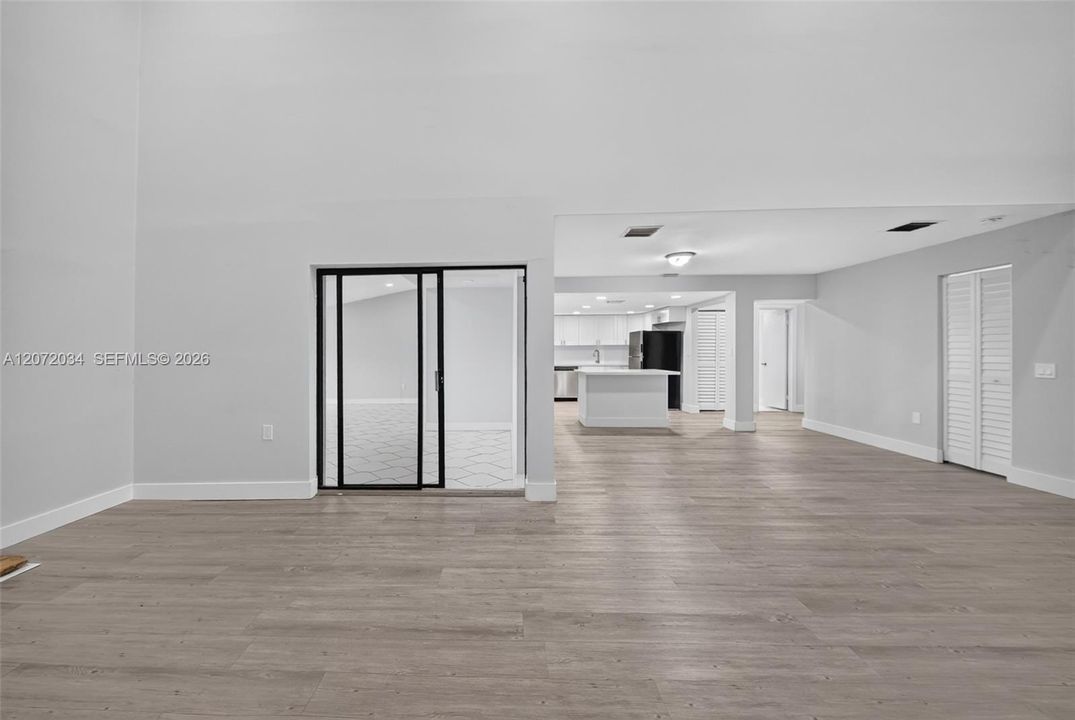 For Sale: $499,000 (2 beds, 2 baths, 2039 Square Feet)