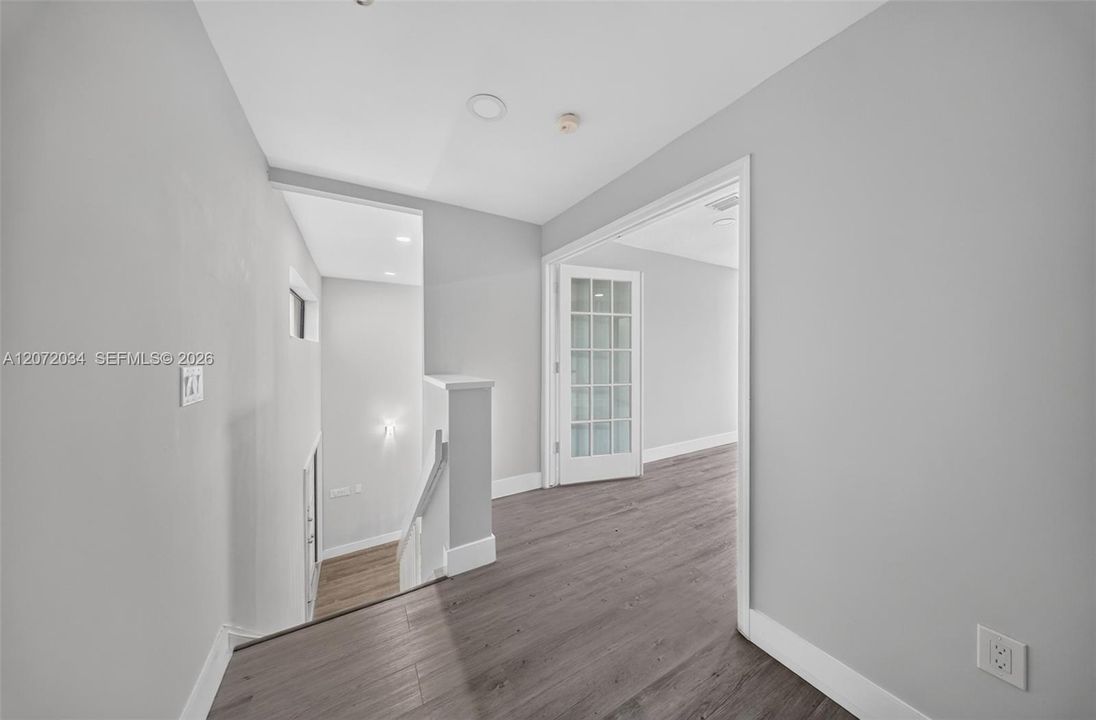 For Sale: $499,000 (2 beds, 2 baths, 2039 Square Feet)