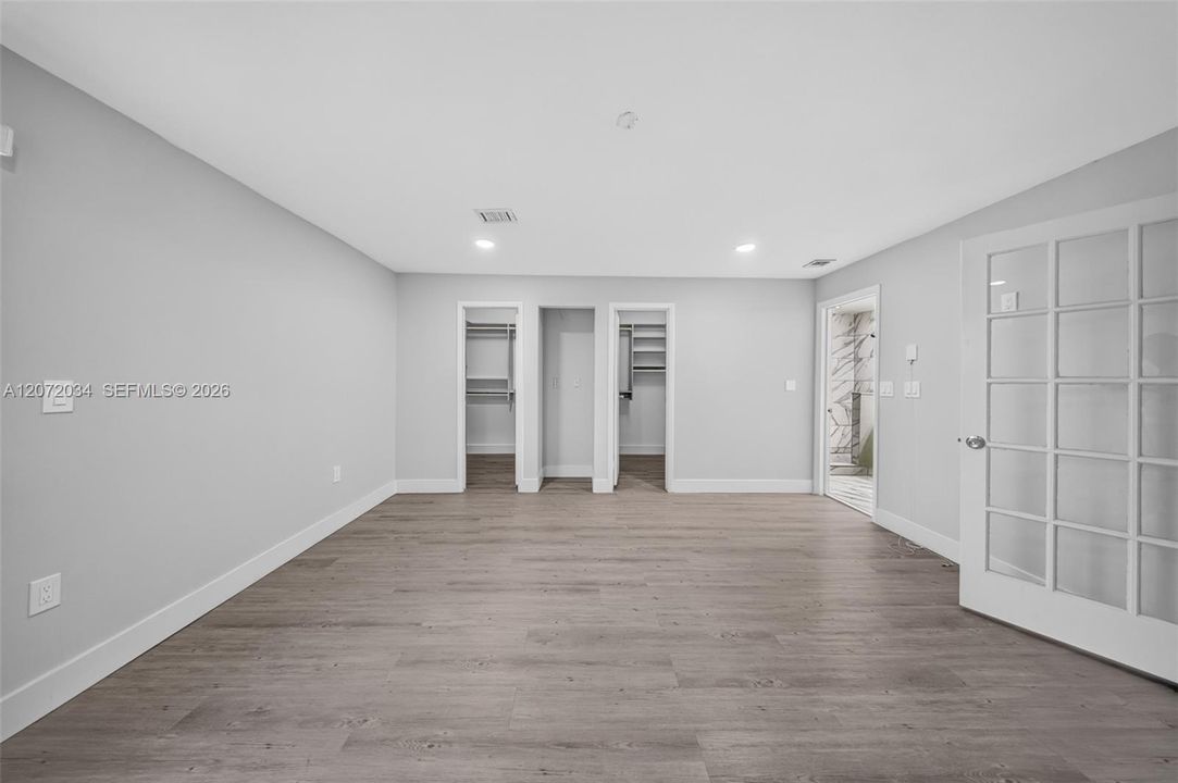 For Sale: $499,000 (2 beds, 2 baths, 2039 Square Feet)