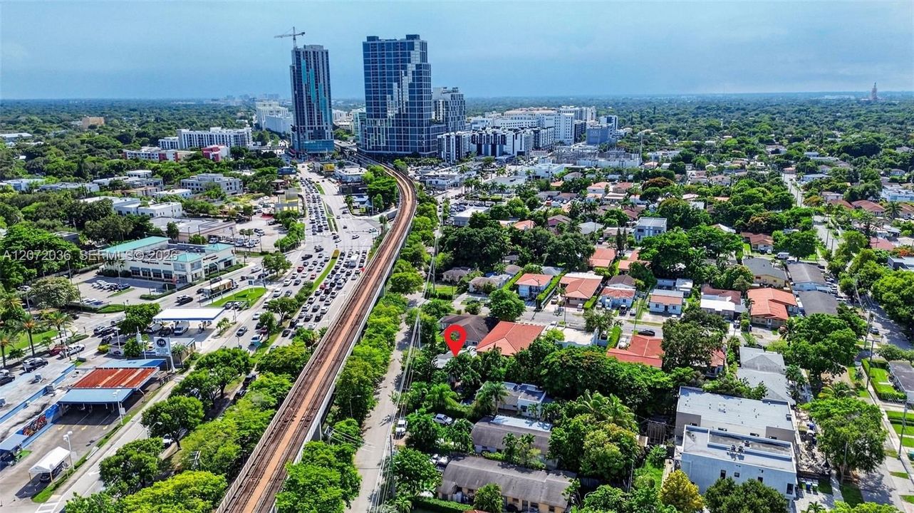 В аренду: $1,800 (1 спален, 1 ванн, 1442 Квадратных фут)