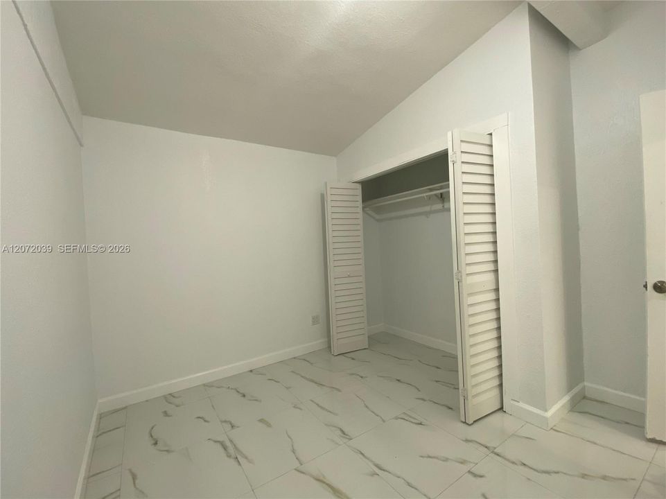 For Rent: $1,550 (1 beds, 1 baths, 450 Square Feet)