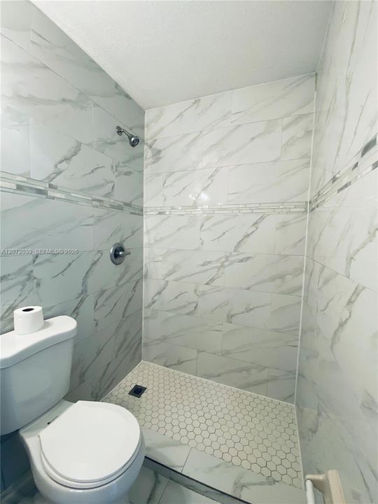 For Rent: $1,550 (1 beds, 1 baths, 450 Square Feet)
