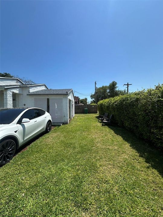 В аренду: $3,495 (4 спален, 2 ванн, 1190 Квадратных фут)