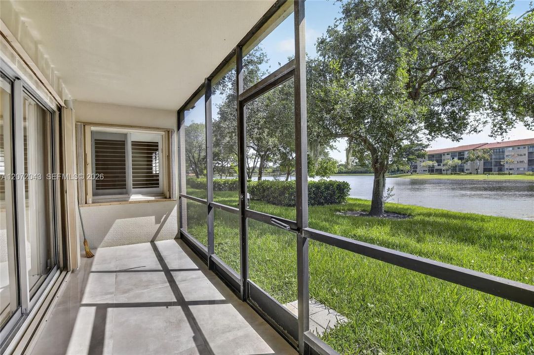 For Rent: $2,600 (2 beds, 2 baths, 1533 Square Feet)