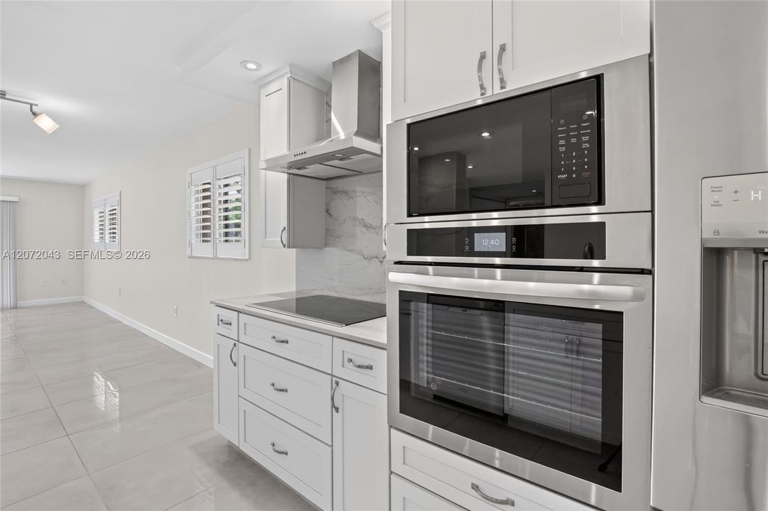 For Rent: $2,600 (2 beds, 2 baths, 1533 Square Feet)