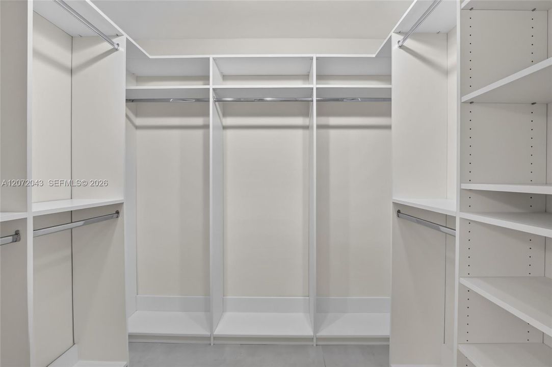 For Rent: $2,600 (2 beds, 2 baths, 1533 Square Feet)