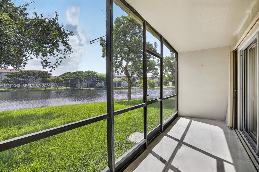 For Rent: $2,600 (2 beds, 2 baths, 1533 Square Feet)