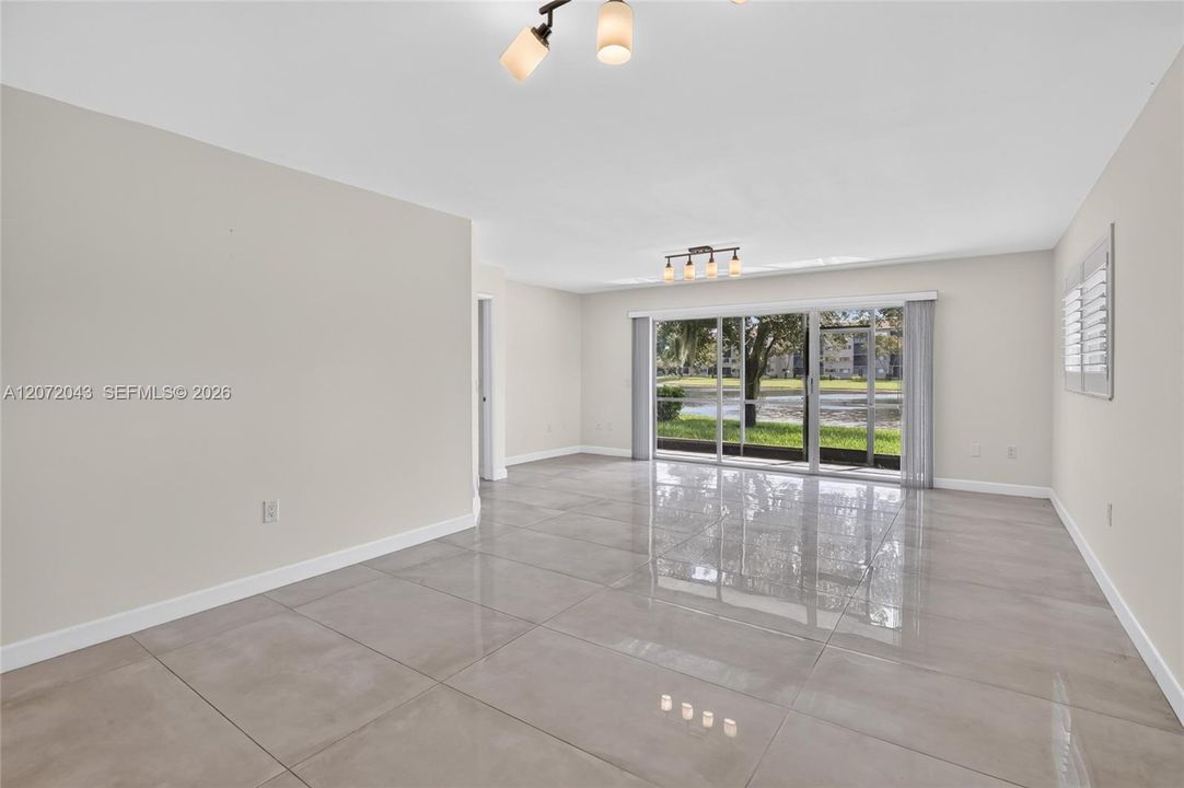 For Rent: $2,600 (2 beds, 2 baths, 1533 Square Feet)