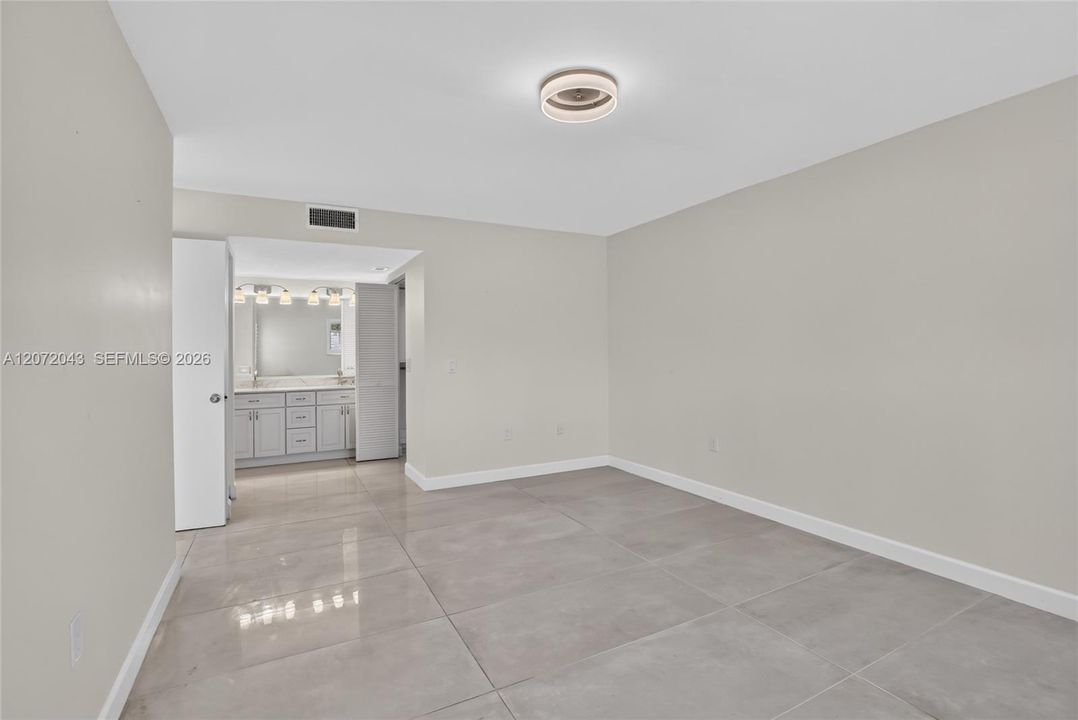 For Rent: $2,600 (2 beds, 2 baths, 1533 Square Feet)