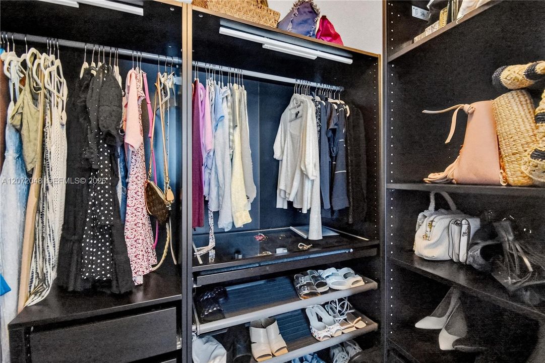 В аренду: $2,950 (1 спален, 1 ванн, 799 Квадратных фут)