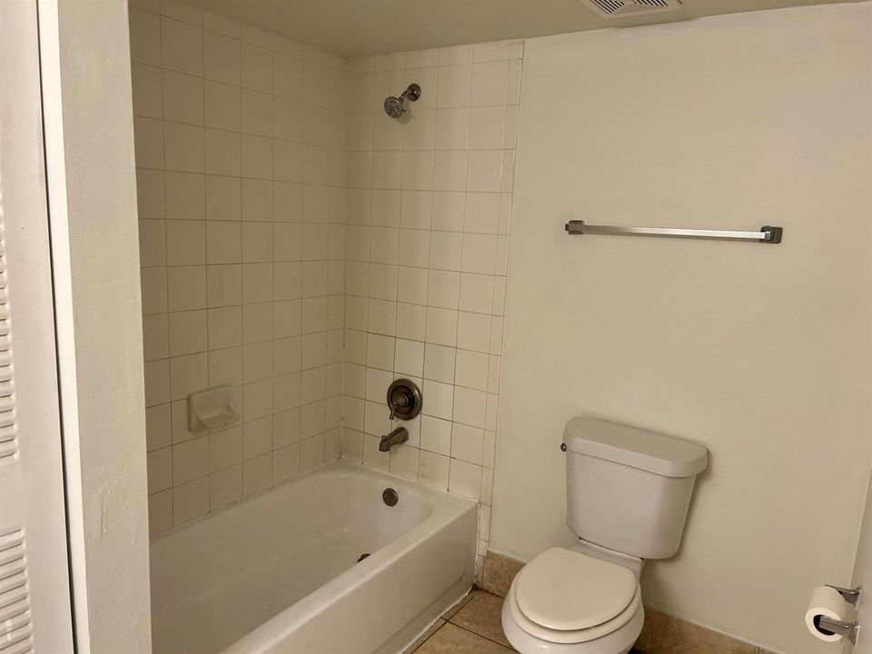 Guest Bathroom1