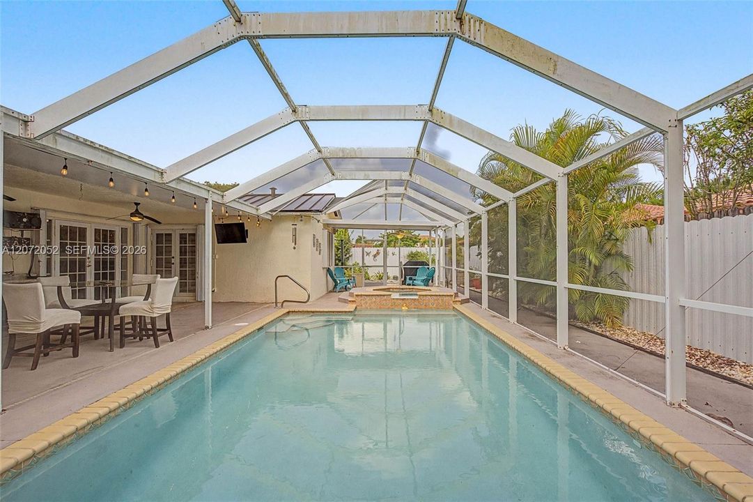 For Sale: $689,900 (3 beds, 2 baths, 1618 Square Feet)