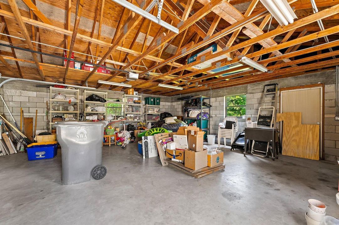 Spacious CBS Garage