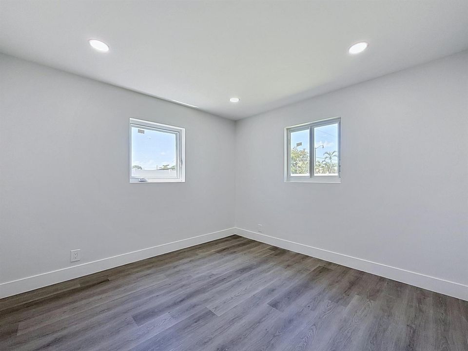 1441-sw-1st-ave_00014