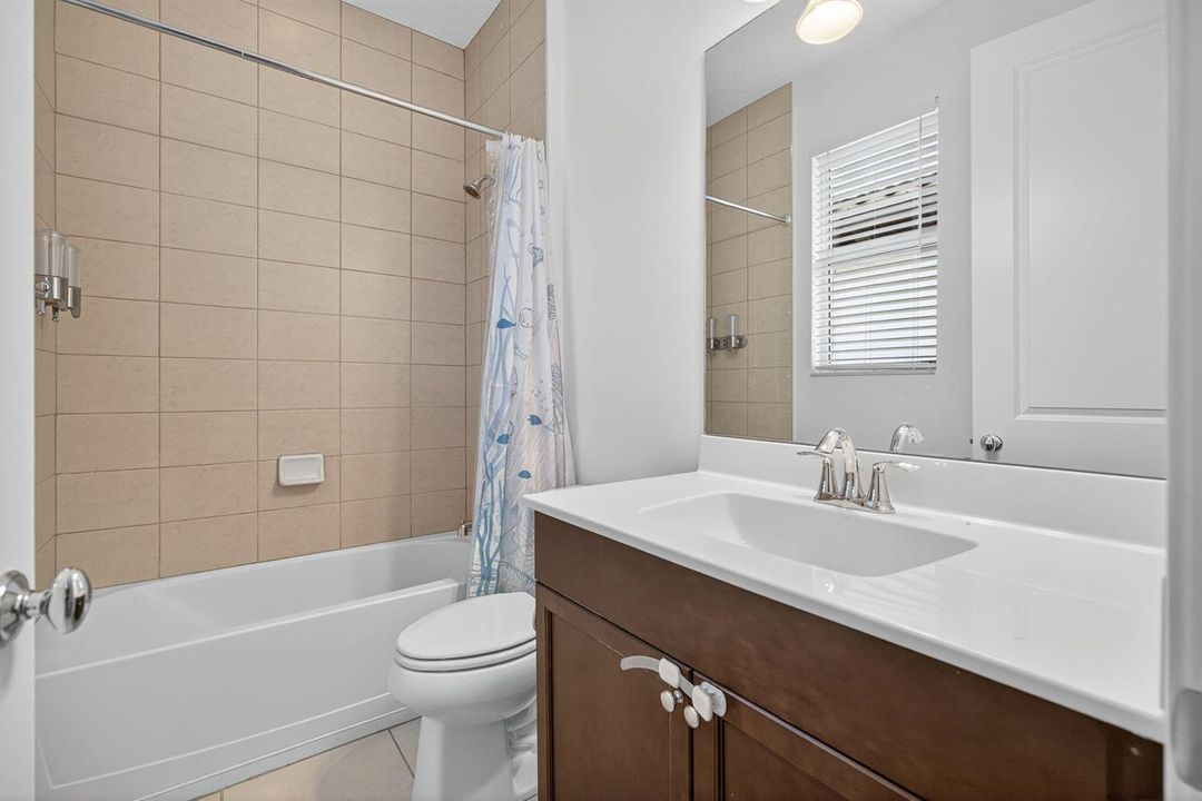 4th suite full bath