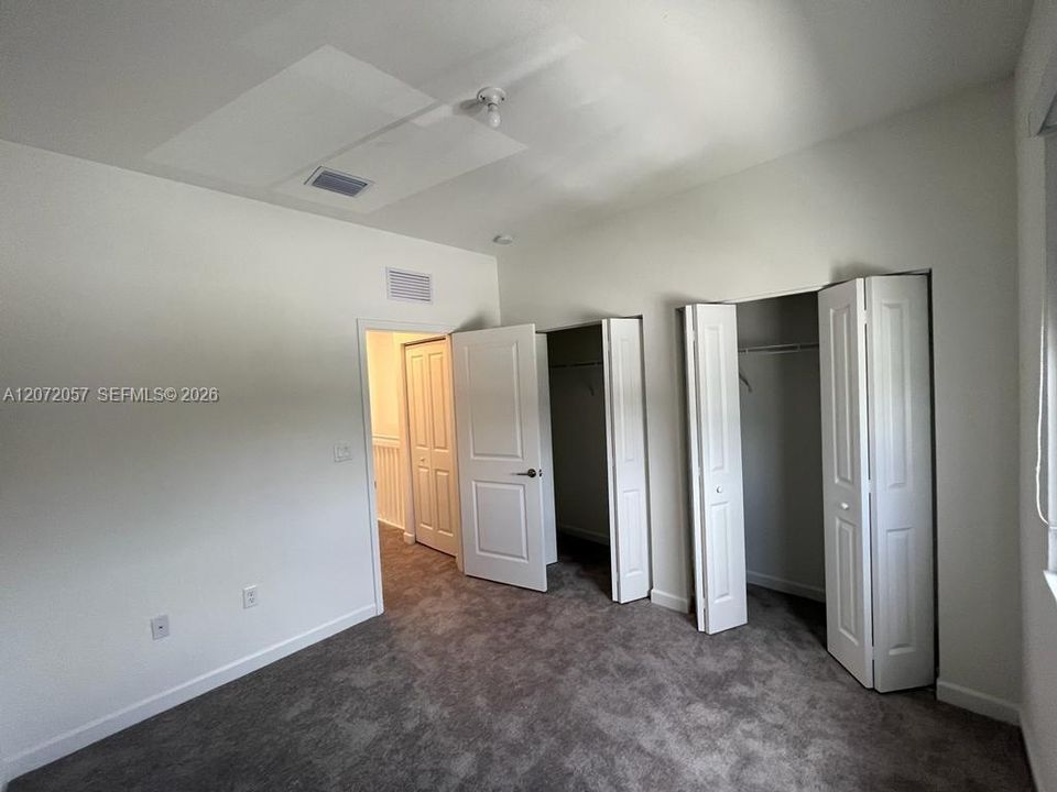 For Rent: $2,925 (3 beds, 2 baths, 1587 Square Feet)