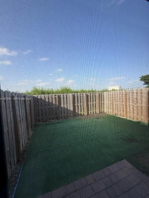 For Rent: $2,925 (3 beds, 2 baths, 1587 Square Feet)