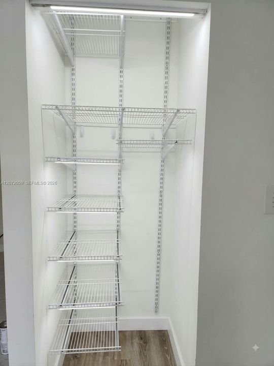 For Sale: $360,000 (1 beds, 2 baths, 820 Square Feet)