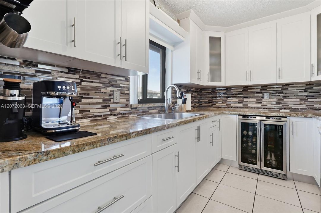 For Rent: $2,600 (2 beds, 2 baths, 1057 Square Feet)