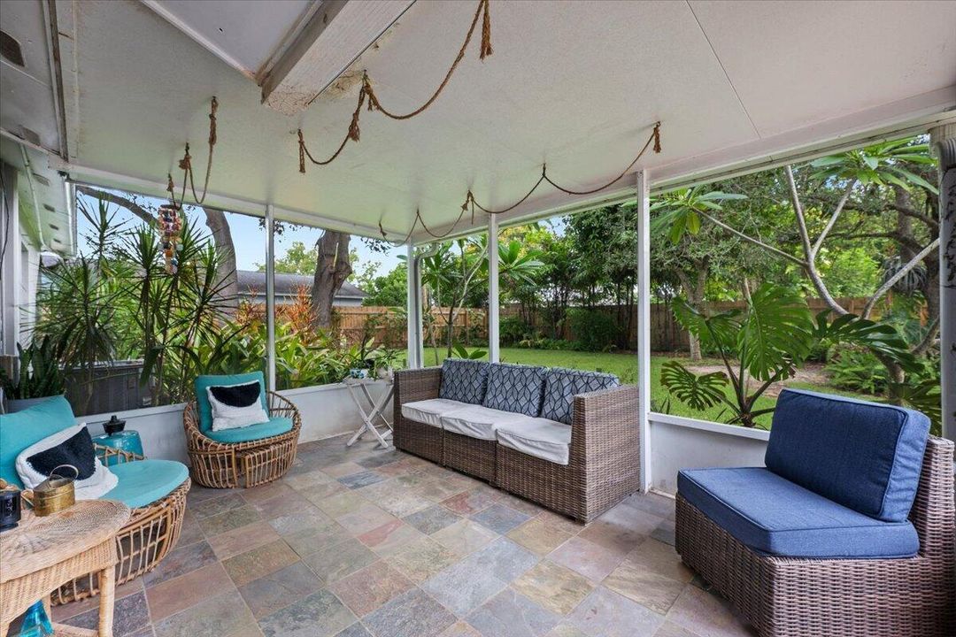 Covered / Screened Patio