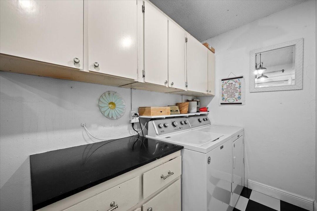 Laundry / Pantry