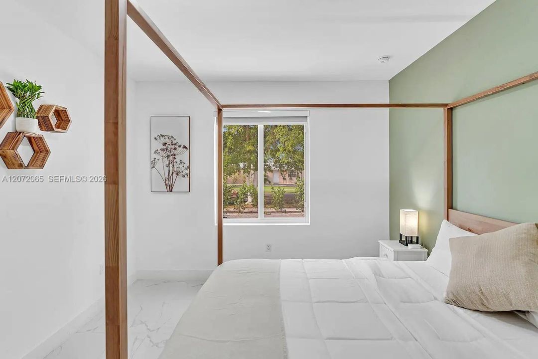 En Venta: $878,000 (5 camas, 3 baños, 2246 Pies cuadrados)