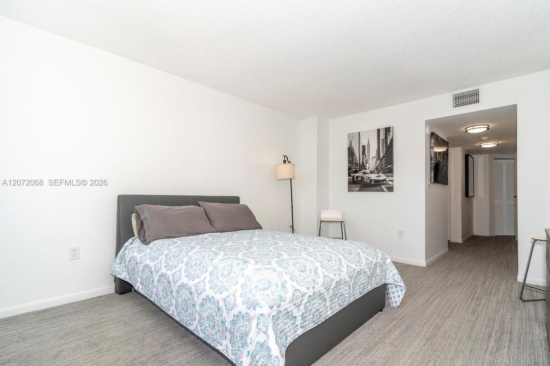 For Sale: $789,000 (2 beds, 2 baths, 1460 Square Feet)