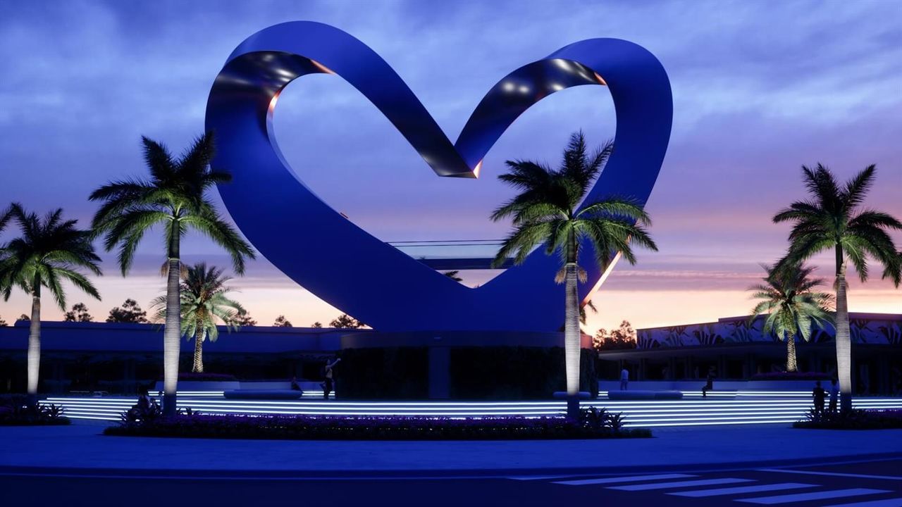 Tradition Heart sculpture